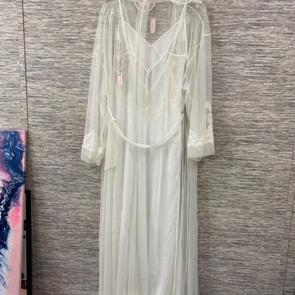 🤍Victoria’s Secret NWT 2-Piece Bridal Lingerie Set | Satin Slip & Sheer Lace Ro - Picture 1 of 13
